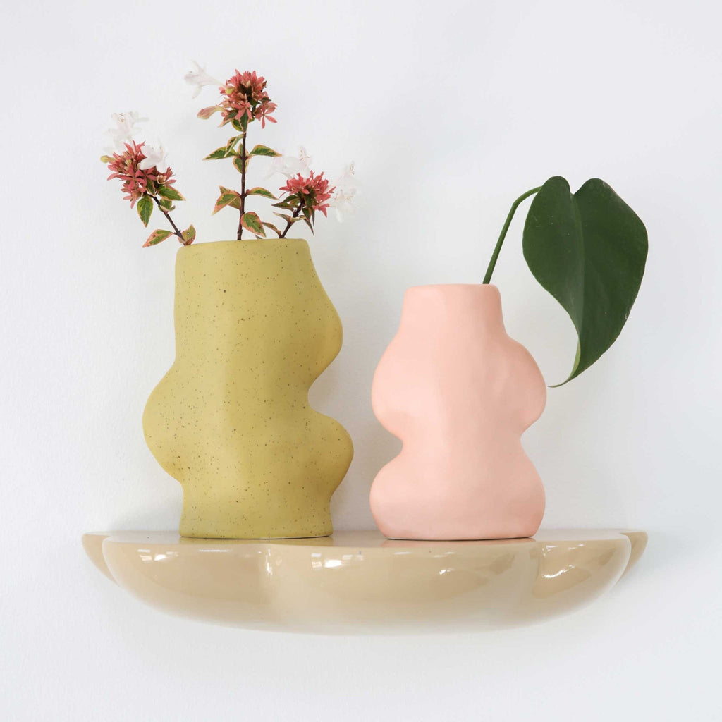 Fluxo Keramikvase Medium Pistachio – Handgemachte Vase aus Portugal 10x6x17cm – Deko Blumenvase aus Keramik – FSC Verpackung – Mediterranes Design