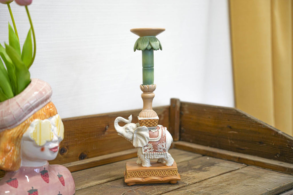 Kerzenständer Elefant Rosa/Grün – Polyresin – 34,5cm – Exotische Deko für Tisch, Sideboard & Fensterbank – Plant
