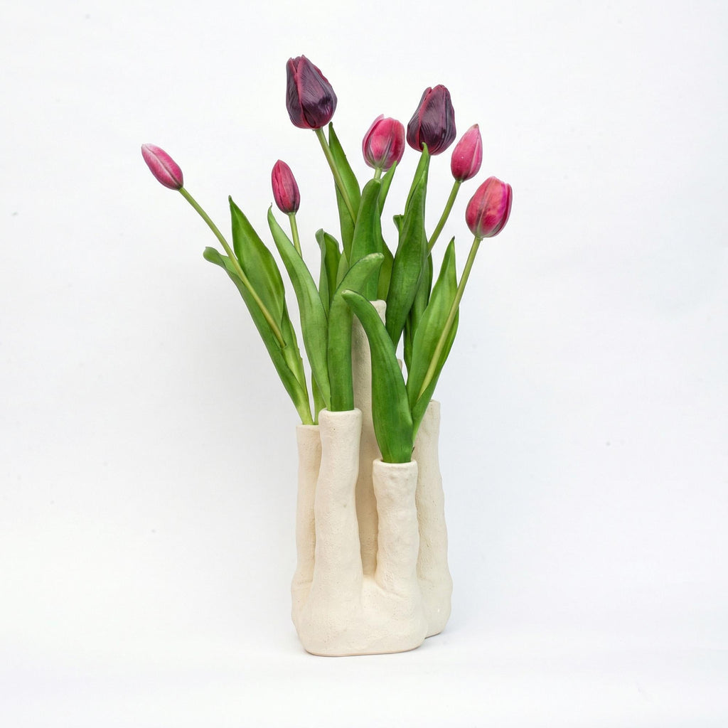 Tulip Touch Kunstblumen Set – Künstliche Tulpen mit Design Mehrfach – Vase – Rot Violett – Keramikvase mit 6 Öffnungen