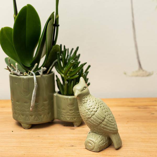 Deko – Kakadu auf Stab – Grün – 12cm – Ornament aus Polystone – Zierfigur für Blumentöpfe & Pflanzensets – Stylischer Vogel als Deko – Highlight – Plant