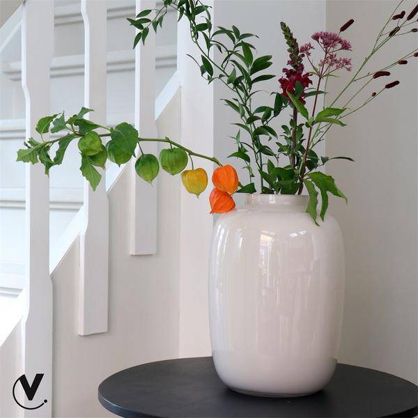 Glasvase Artic Ivory – H35cm x B25cm – Dekovase in Elfenbein – Elegante Vase für Kunstblumen & Trockenblumen – Zeitlos & pflegeleicht – Plant