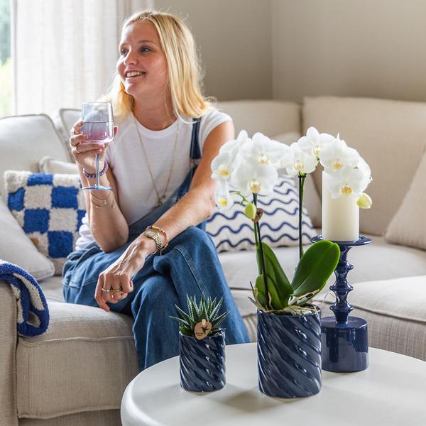 Candy Dekotopf – Hoch – Blau – Ø9cm – Moderner Keramiktopf in kräftigen Farben – Stilvoller Pflanzentopf für Zimmerpflanzen, Orchideen & Sukkulenten – Plant