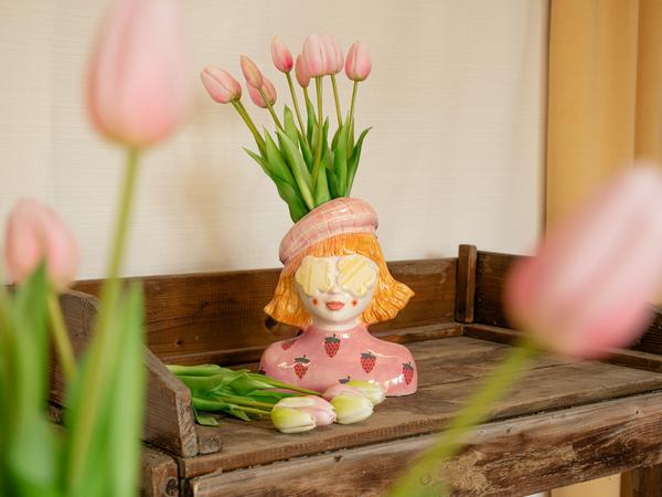 Vase Girl Strawberry – Pink Tontopf – ↑24cm – Verspielte Deko – Vase – Für Blumen & Wohnraum – Charmantes Design – Plant