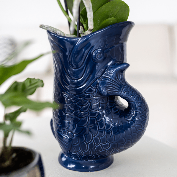 Fisch Topf – Blau – Ø9cm – Keramik Ziertopf in Fisch – Optik – Blumentopf für Sukkulenten, Kakteen & kleine Zimmerpflanzen – Plant